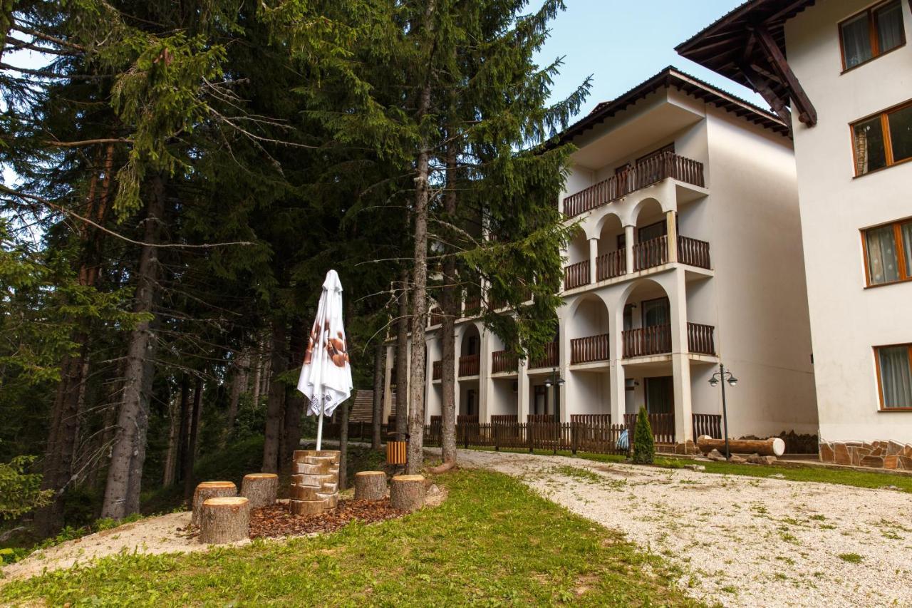 Monastery 2 Aparthotel Pamporovo Kültér fotó